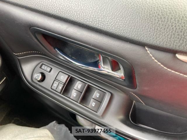 Toyota ESQUIRE 2016-05 8412252-15