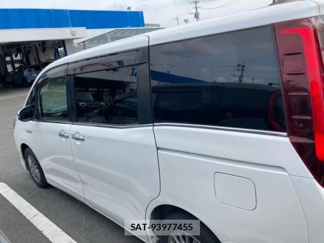 Toyota ESQUIRE 2016-05 8412252-4
