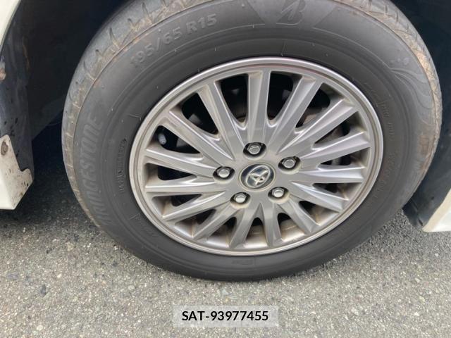 Toyota ESQUIRE 2016-05 8412252-5