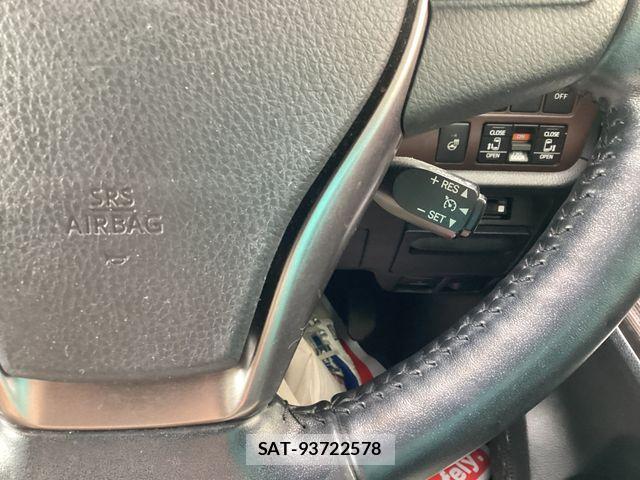 Toyota ESQUIRE 2018-06 8412243-10