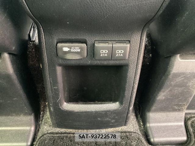 Toyota ESQUIRE 2018-06 8412243-11