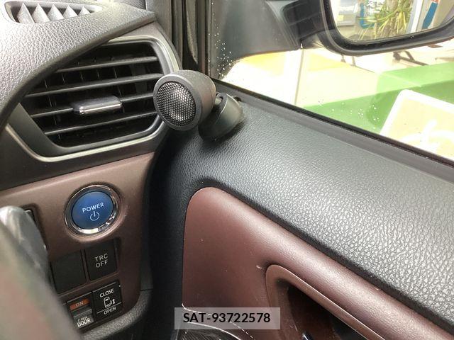 Toyota ESQUIRE 2018-06 8412243-13