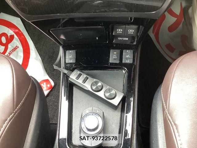 Toyota ESQUIRE 2018-06 8412243-15