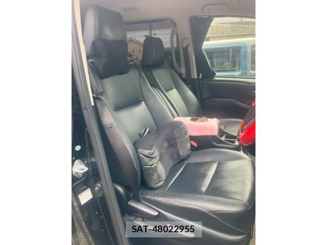 Toyota ESQUIRE 2015-09 8412253-9