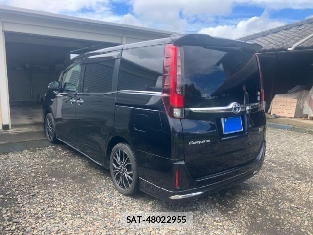 Toyota ESQUIRE 2015-09 8412253-4