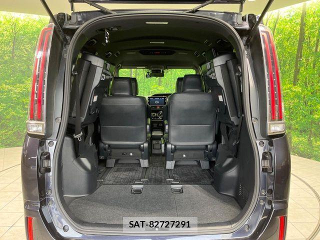 Toyota ESQUIRE 2018-12 8457428-9