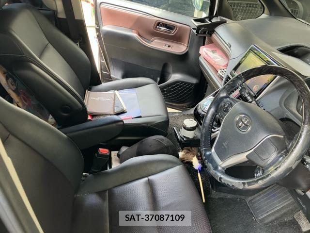 Toyota ESQUIRE 2015-06 8457442-9