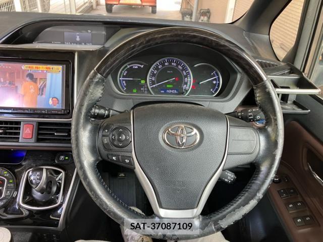 Toyota ESQUIRE 2015-06 8457442-14