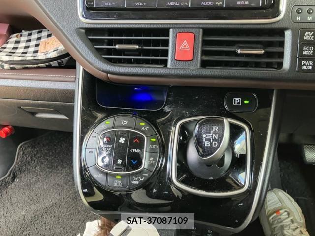 Toyota ESQUIRE 2015-06 8457442-17