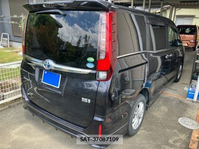 Toyota ESQUIRE 2015-06 8457442-4