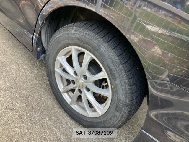 Toyota ESQUIRE 2015-06 8457442-6