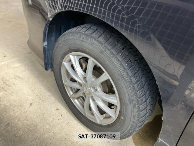 Toyota ESQUIRE 2015-06 8457442-7