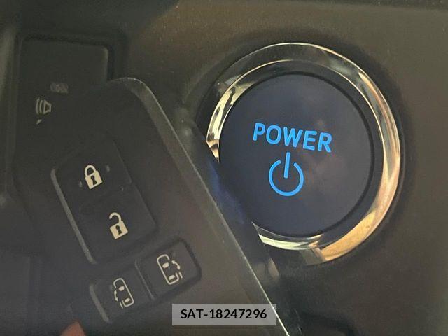 Toyota ESQUIRE 2017-02 8457437-15