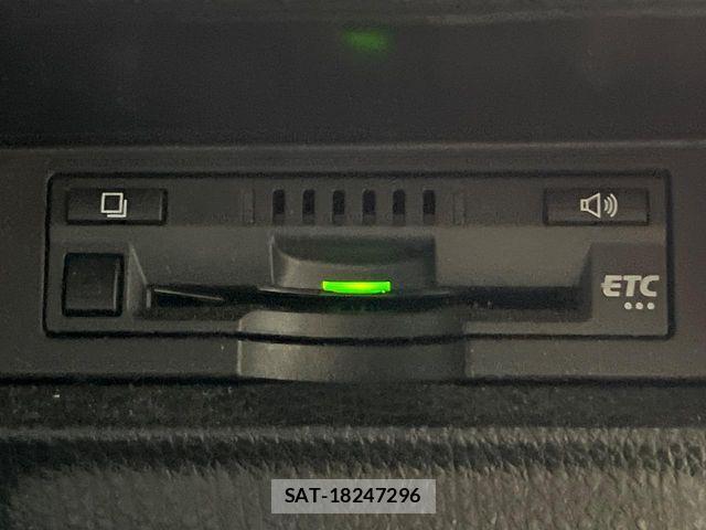 Toyota ESQUIRE 2017-02 8457437-16