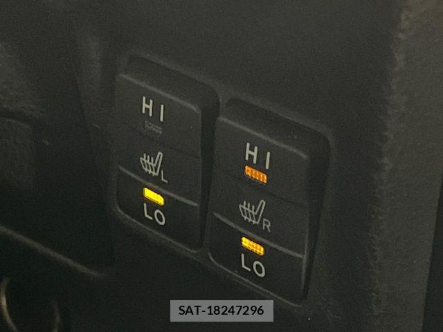 Toyota ESQUIRE 2017-02 8457437-18
