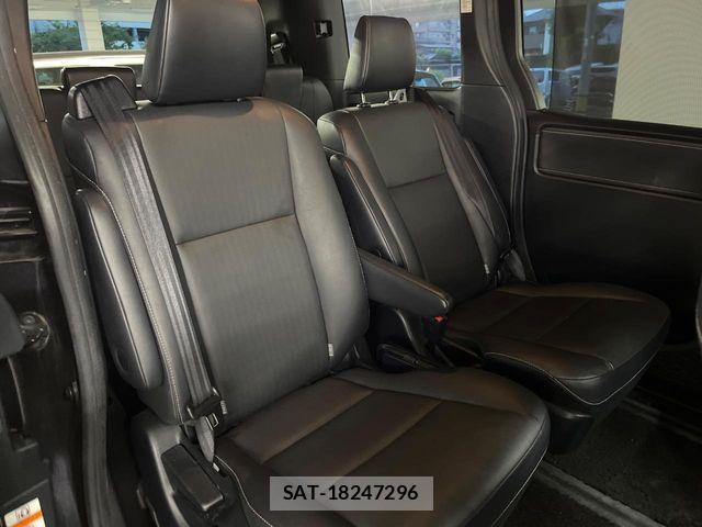 Toyota ESQUIRE 2017-02 8457437-8