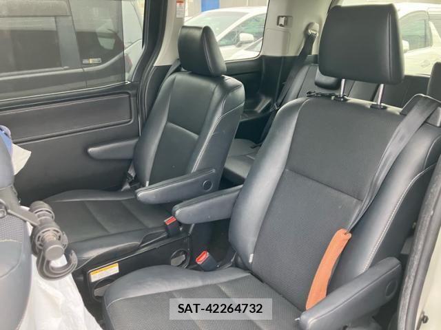 Toyota ESQUIRE 2015-05 8524791-10