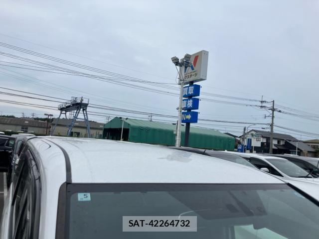 Toyota ESQUIRE 2015-05 8524791-5