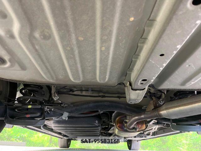 Toyota ESQUIRE 2019-06 8524787-19