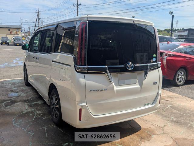 Toyota ESQUIRE 2017-10 8524793-3