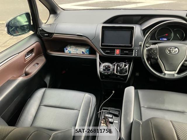 Toyota ESQUIRE 2015-01 8524792-21