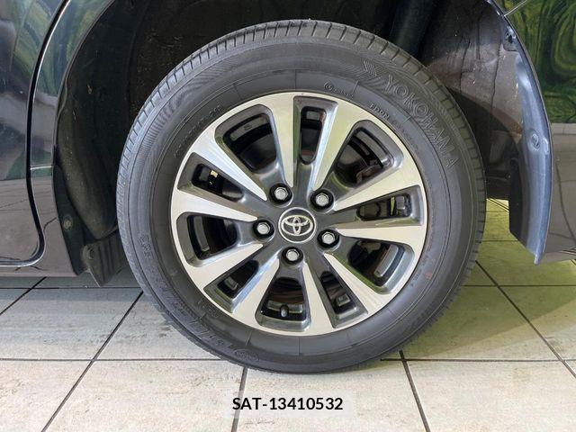 Toyota ESQUIRE 2018-01 8524786-13