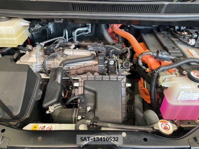 Toyota ESQUIRE 2018-01 8524786-19