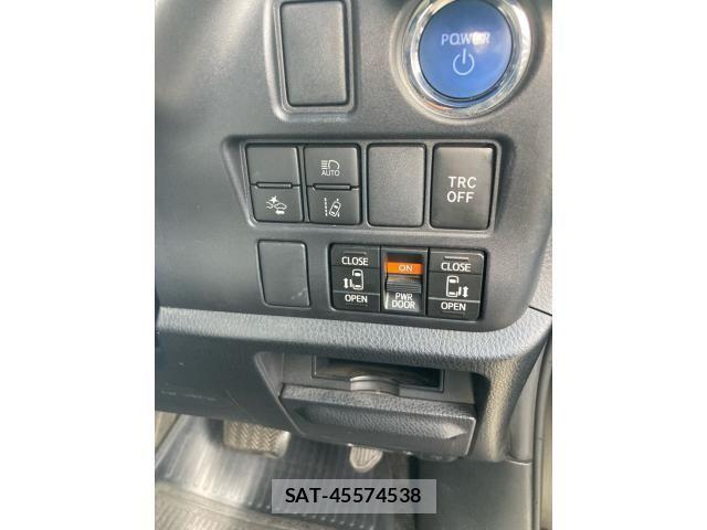 Toyota ESQUIRE 2019-02 8524788-10
