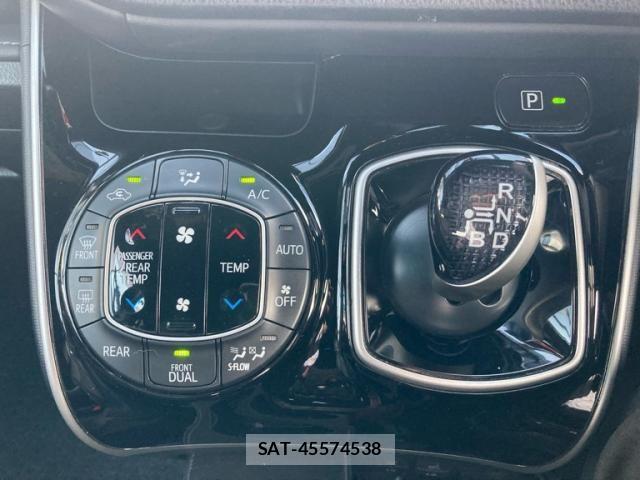 Toyota ESQUIRE 2019-02 8524788-15