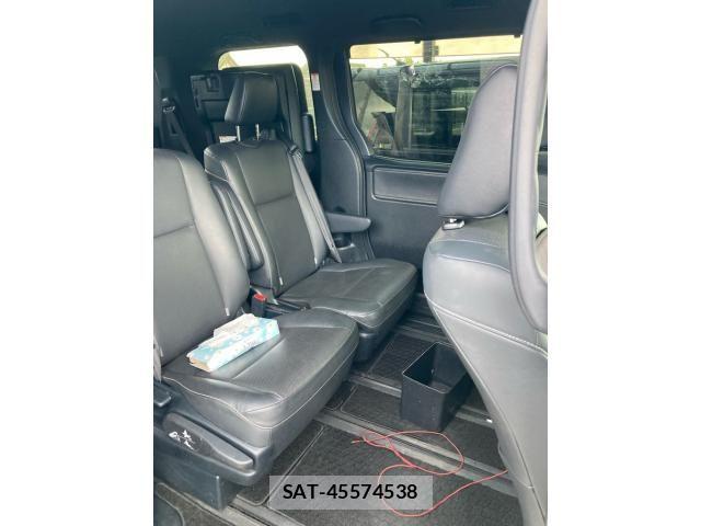 Toyota ESQUIRE 2019-02 8524788-21