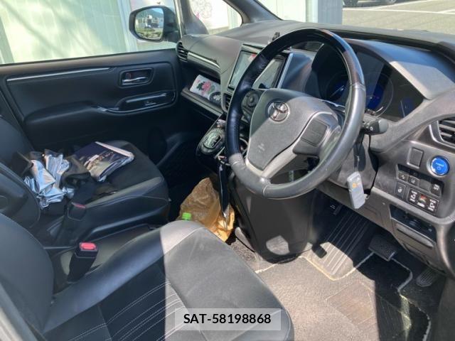 Toyota ESQUIRE 2020-03 8524789-13