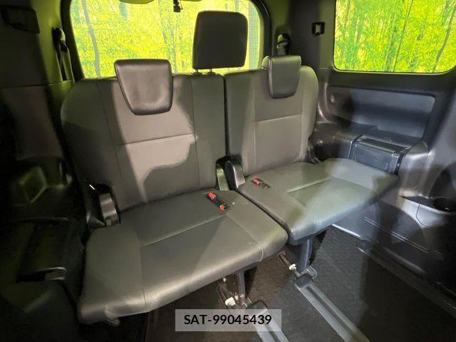 Toyota ESQUIRE 2020-03 8561815-10