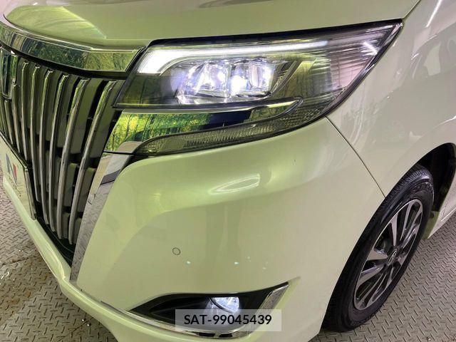 Toyota ESQUIRE 2020-03 8561815-12