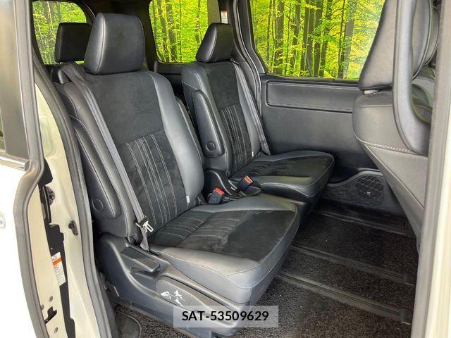 Toyota ESQUIRE 2019-04 8561812-9