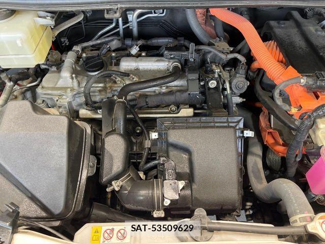 Toyota ESQUIRE 2019-04 8561812-18