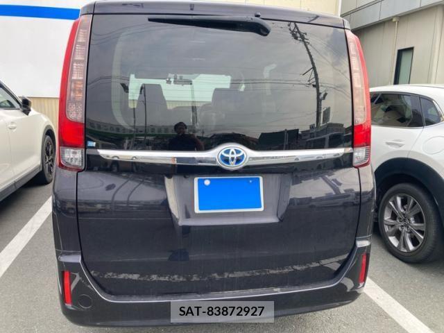 Toyota ESQUIRE 2015-02 8561816-1