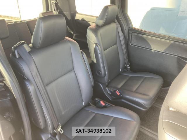 Toyota ESQUIRE 2016-06 8561817-21