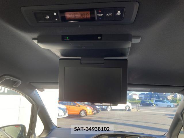 Toyota ESQUIRE 2016-06 8561817-28