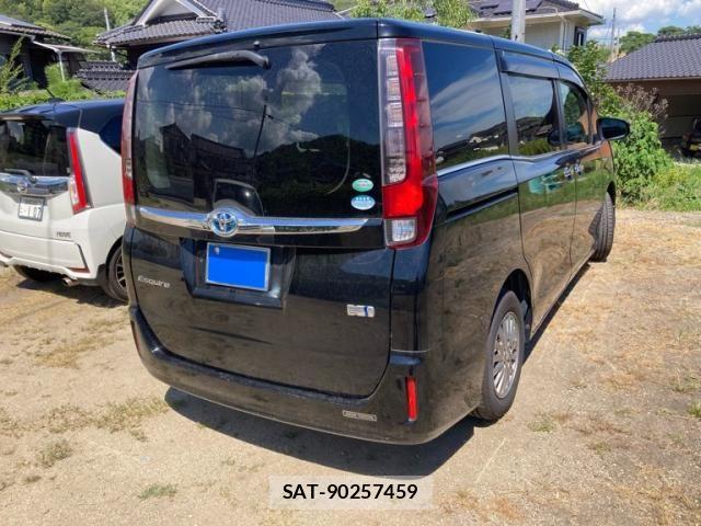 Toyota ESQUIRE 2015-01 8561818-5