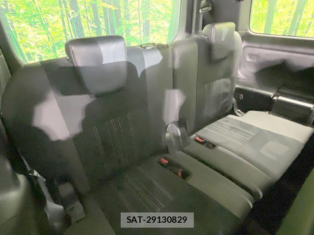 Toyota ESQUIRE 2019-08 8626663-9