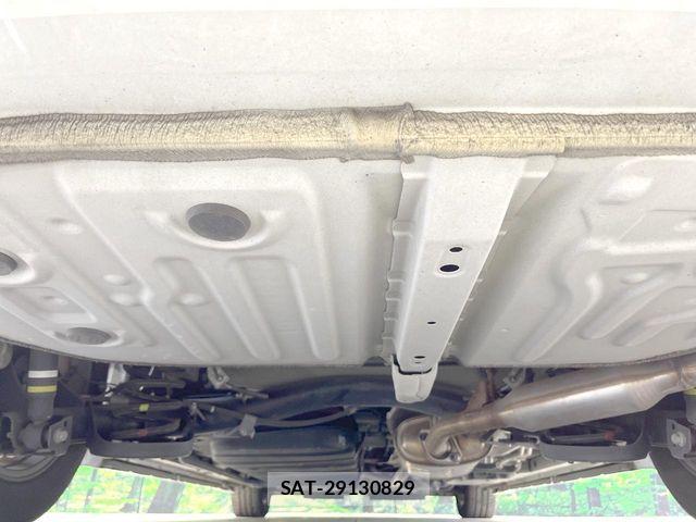 Toyota ESQUIRE 2019-08 8626663-18