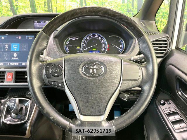 Toyota ESQUIRE 2017-08 8626666-11