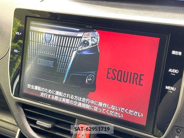 Toyota ESQUIRE 2017-08 8626666-5