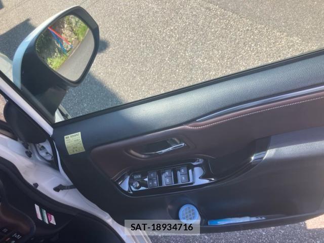 Toyota ESQUIRE 2018-07 8626669-16