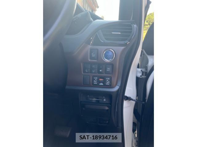 Toyota ESQUIRE 2018-07 8626669-17