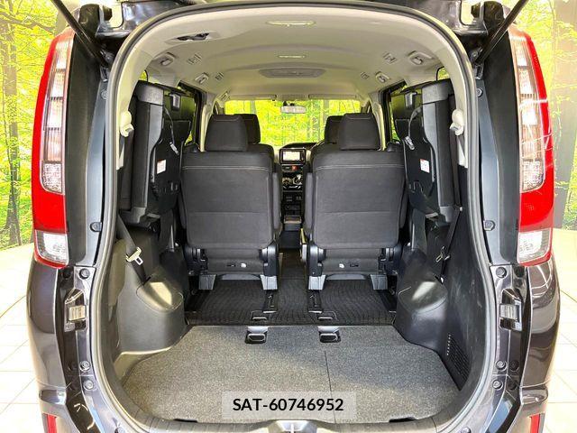 Toyota ESQUIRE 2015-02 8666106-9