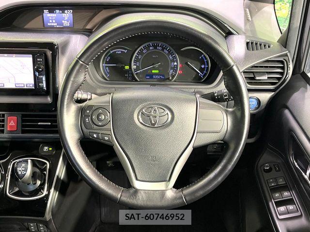 Toyota ESQUIRE 2015-02 8666106-10