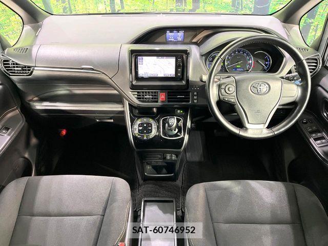 Toyota ESQUIRE 2015-02 8666106-1