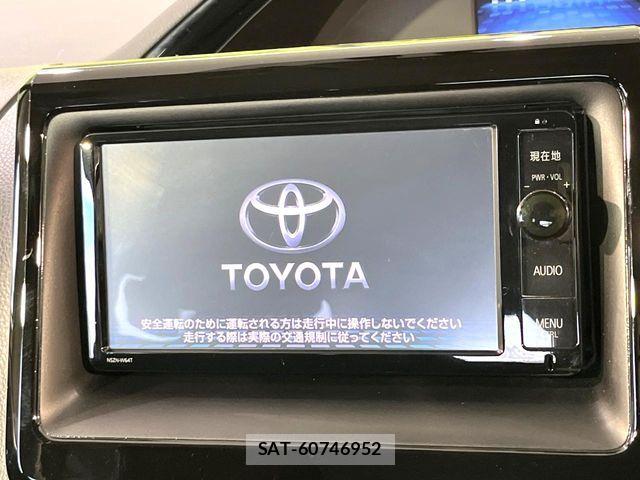Toyota ESQUIRE 2015-02 8666106-2