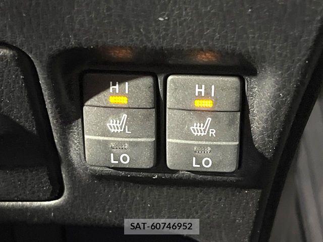 Toyota ESQUIRE 2015-02 8666106-4